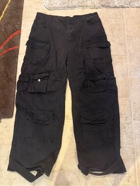 Unisex Black Cargo Pants – Multi-Pocket Utility Style Size 3XL